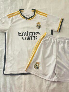 Real Madrid Soccer Jersey & Shorts Set Kids Size 26 White Unbranded #7